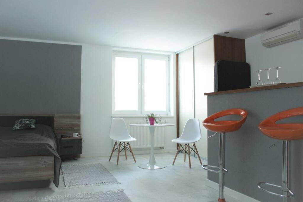 Apartamento Apartmán - Dlhé Diely Bratislava Exterior foto